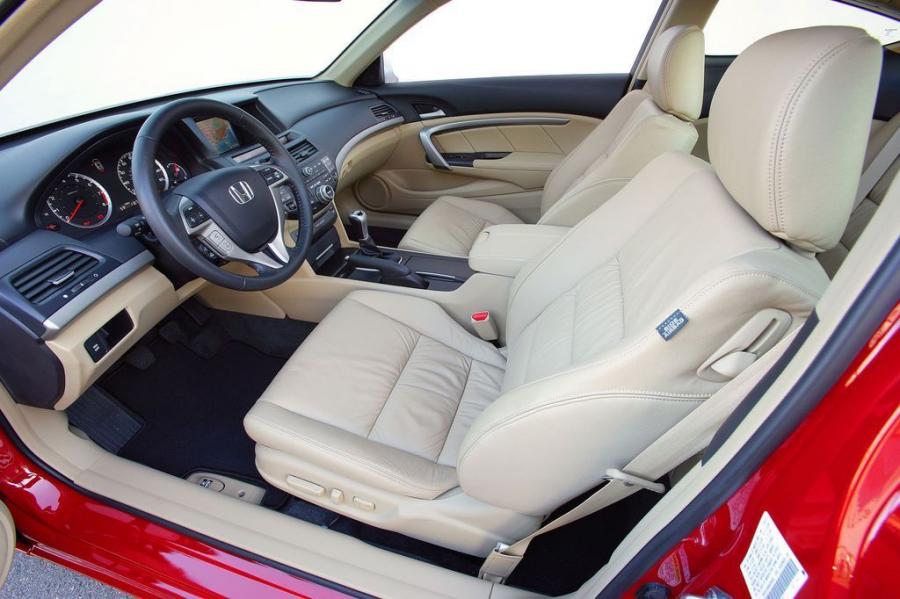  Honda Accord Coupe 2008 года  (US) (фото 32 из 39)